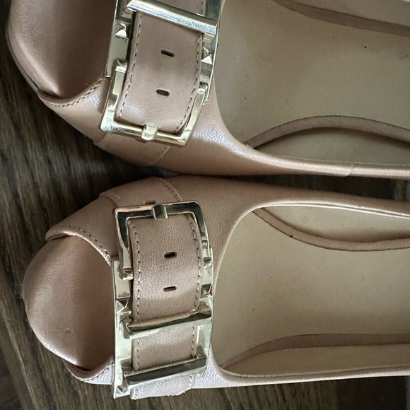 Nine West peep toe. Gently used. Mint condition. - Picture 3 of 6